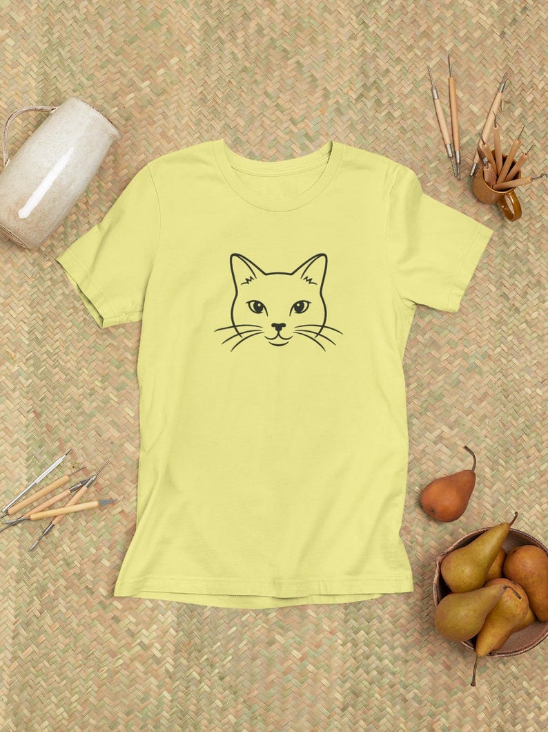 Minimalist Katzen Gesicht Shirt, Line Art Kitty T-Shirt, Tier Liebhaber Geschenk, Einfache Tier Grafik Bild 6