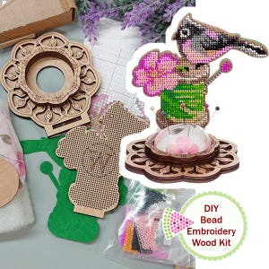Nåldyna Fågel med Blomma DIY Kit FLK-477, Pärlbroderi på Trä, Pärlsy Kit