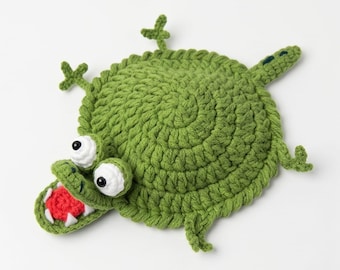 Crocodile Crochet Coaster, Handmade Amigurumi Alligator Mug Rug, Funny Animal Cup Mat, Quirky Desk Decor, Cute Housewarming Gift