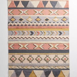 Handmade Tufted Southwestern Tribal Area Rug | Pink and Cream Boho Geometric Wool Carpet | Aesthetic Aztec Pattern Rug for Living Room,