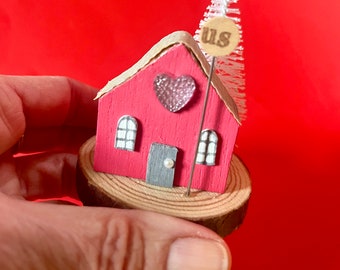 Valentines house, wood house, mini wood house, Valentine’s Day house, Valentine’s Day decor, miniatures, fairy garden house, love house