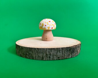 Mushroom, Mushroom decor, wood mushroom, painted wood mushroom, woodland, woodland decor, nature art, whimsical mushroom, daisy mushroom