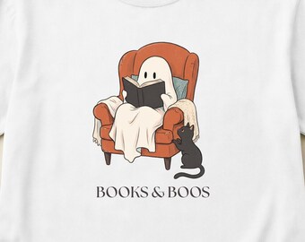 Camiseta "Só Mais Um Capítulo", Estampa de Leitor Fantasma, Roupa para Amantes de Livros, Cores Confortáveis de Halloween, Tema Literário Assustador, Tamanhos P-3XG