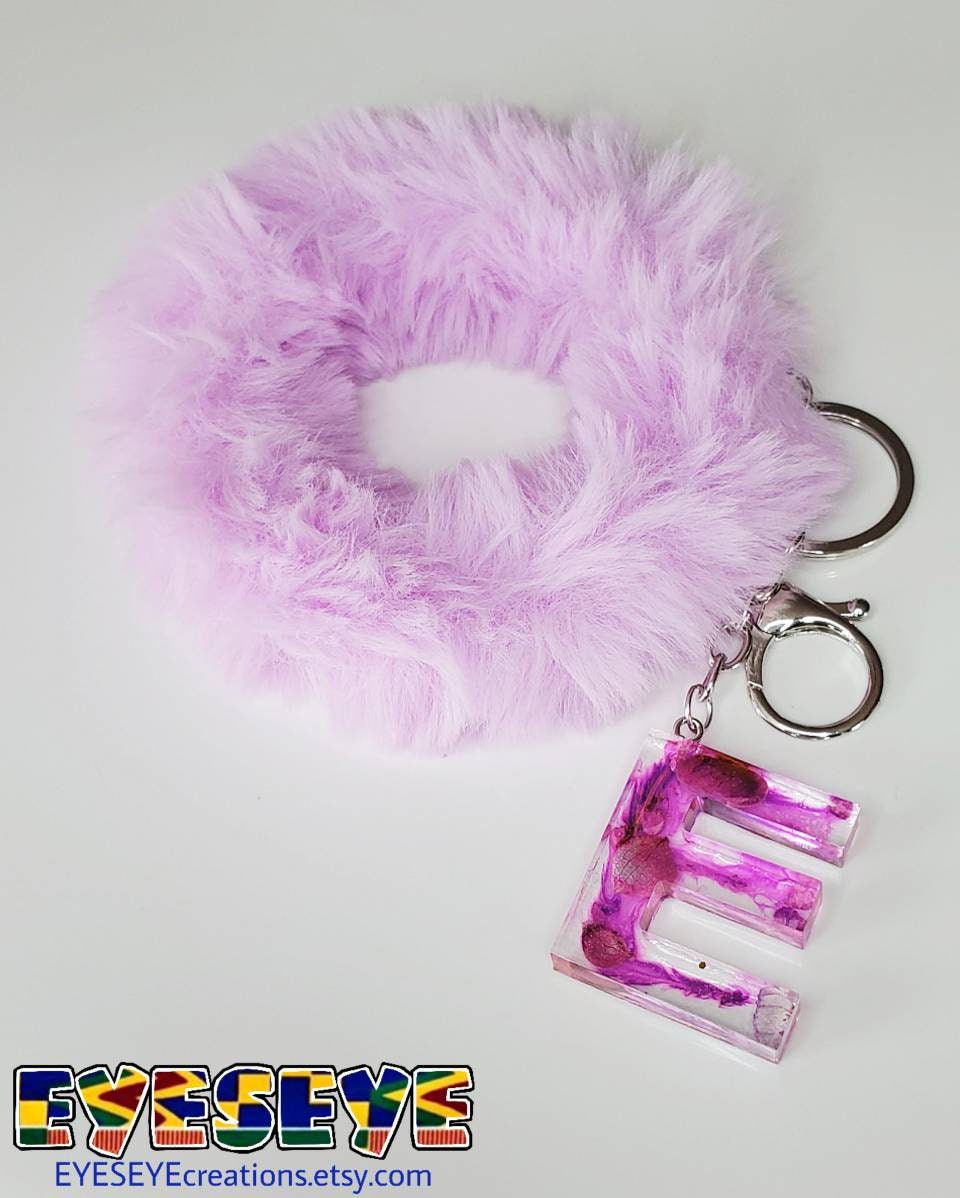Purple E With Real Flowers - Resin Letter Keychain Charm - Etsy