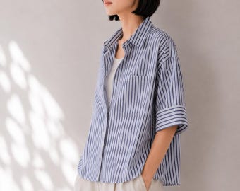Camisa de mujer a rayas con botones / Blusa elegante con puños