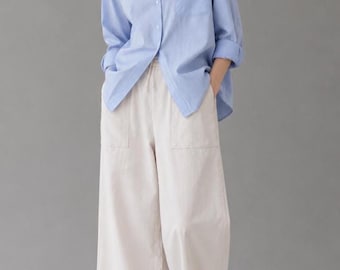 Pantalones de pierna ancha de elegancia moderna
