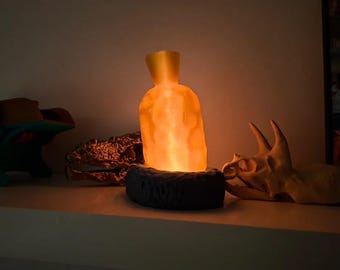 Lampada a forma di fiaschetta Estus stampata in 3D – Ispirata a Dark Souls / Elden Ring – Luce fantasy a LED – Decorazione per gamer – Oggetto da collezione fatto a mano
