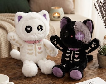 Set di peluche di gatto scheletro gotico - Peluche gotico kawaii - Decorazione gotica pastello morbida - Regalo carino e spettrale - Peluche scheletro - Casa unica
