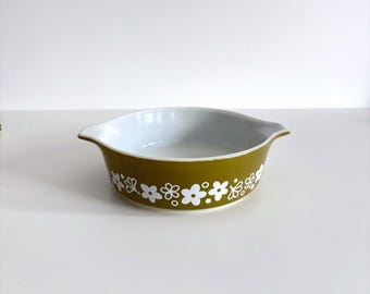 Pyrex Spring Blossom Green Crazy Daisy Casserole Dish 471-B 1 Pint