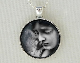Colgante de ángel de la guarda victoriano gótico: collar con foto en blanco y negro