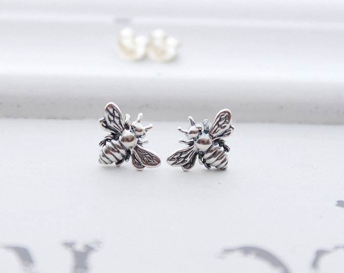 Honey bee earrings studs , bumble bee stud earrings silver bee ear studs, Christmas gift