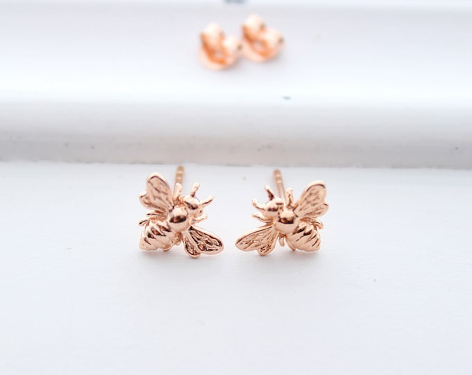 Bee earrings in rose gold, honey Bee Earrings, bumble bee earrings tiny Studs earrings, Christmas gift