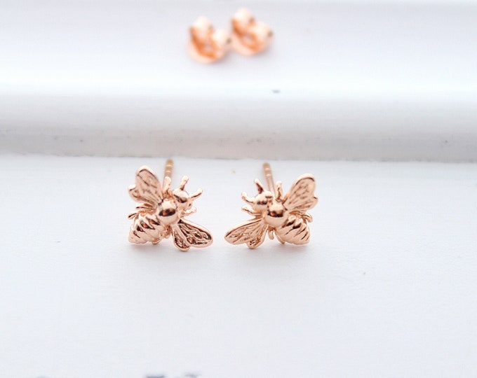 Rose gold Bee stud earrings, Bumble bee earrings, honey Bee Earrings, bee Jewelry, Insect earrings, Gift for her, Christmas gift