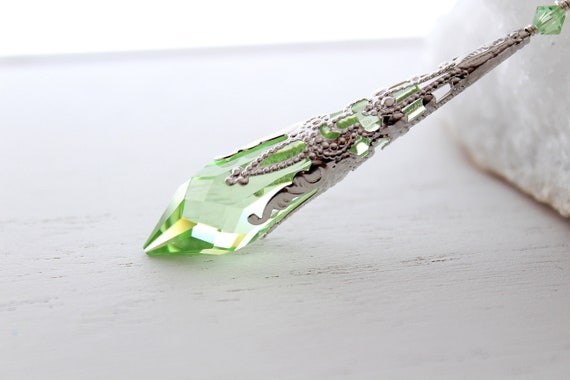 Pendulum necklace, green icicle necklace in silver with  crystal pendant necklace. August birthstone jewelry