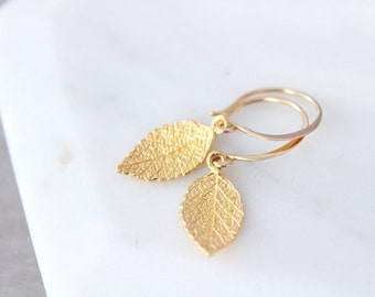 Gold leaf Earrings, Nature earrings, Tiny Gold Leaves Earrings, Gold Earrings, tiny leaf earrings, Leaf Earrings, Everyday Earrings