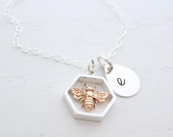 Bee Necklace silver, initial letter charm, Gold Bee Pendant Necklace , Bee Necklace, Graduation Gift, Birthday Gift Christmas