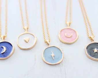 Crescent moon necklace or heart necklace in gold, horseshoe necklace, celestial pendant necklaces