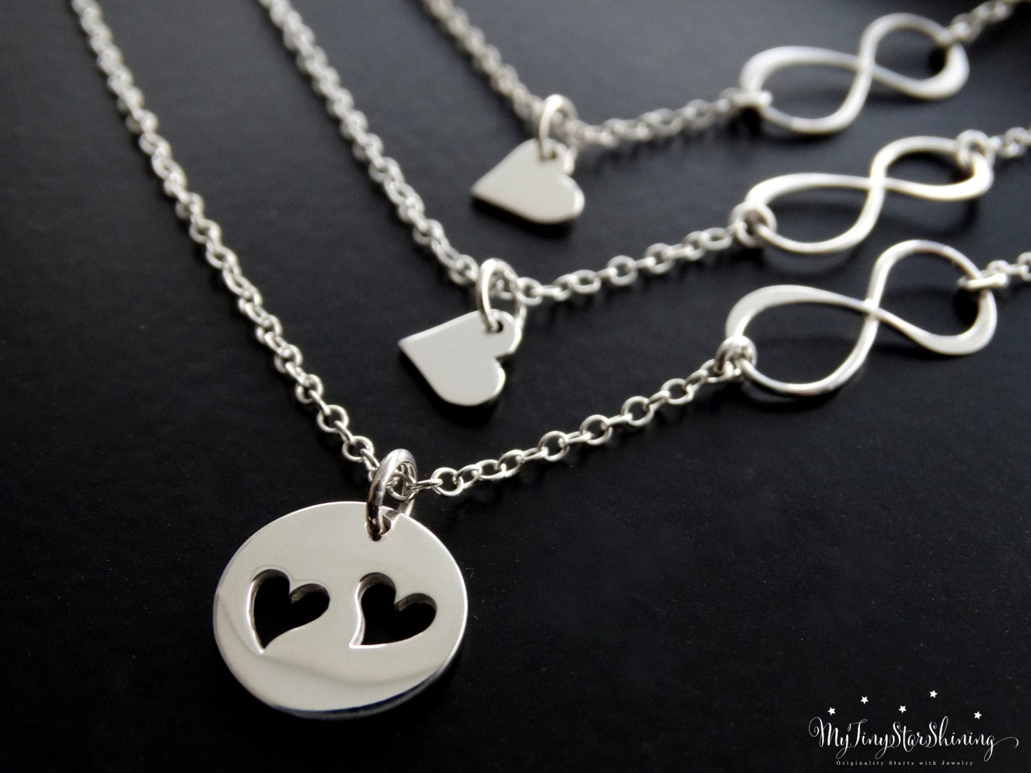 Mother Daughter Necklace H Samuel 2024 www.alhudapk