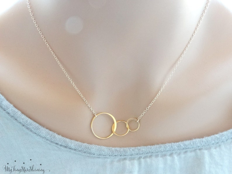 Three Sisters Necklace, Three Sisters Jewelry, Three Circle Necklace, Gift, Sisters Forever Jewelry image 3