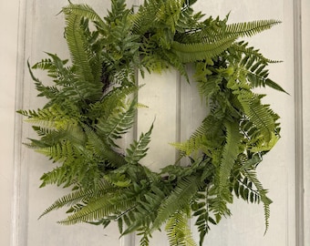 22 inch Round Mixed Fern Wreath