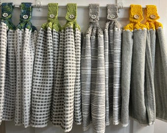 A wide Hanging Kitchen Towel with Crochet Tops