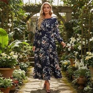 Dark Floral Cushion Cover | Navy Botanical Print Pillowcase | Elegant Sofa Throw Pillow