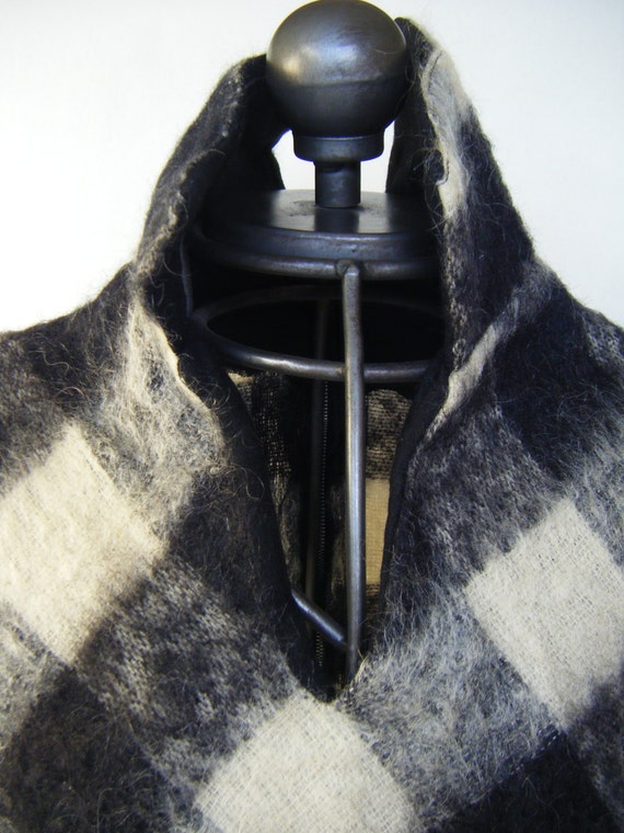 Vintage Black White Plaid Sweater Mohair Vest V N… - image 2