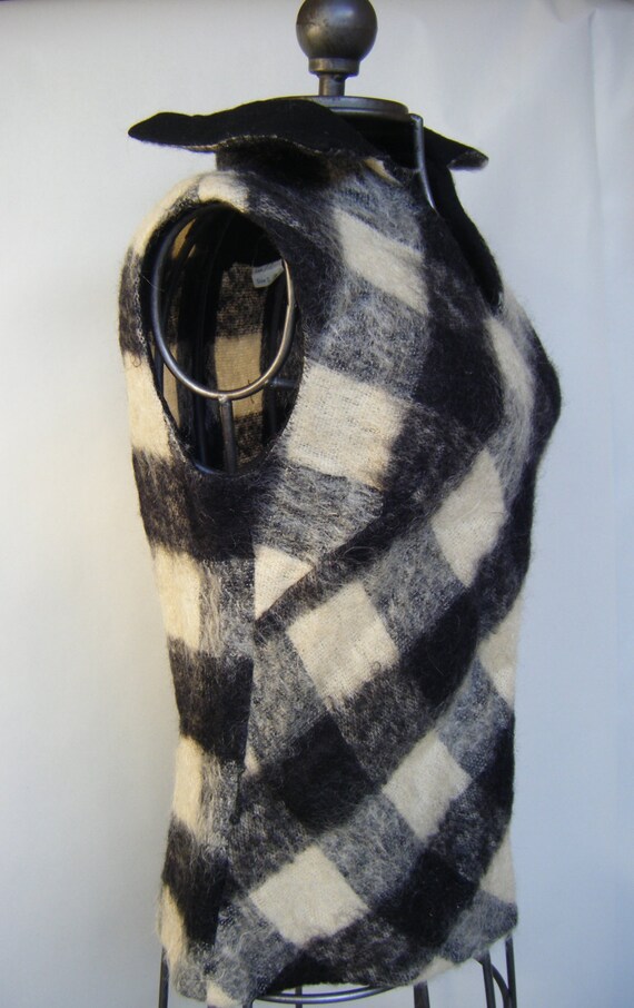 Vintage Black White Plaid Sweater Mohair Vest V N… - image 3