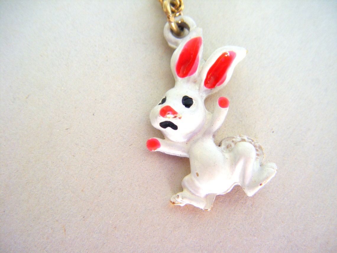 Vintage Enamel Bunny Rabbit Gold Tone Chain Necklace Easter Bunny White ...