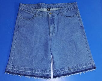 Pantalones cortos vaqueros de talle alto estilo vintage: vaqueros azules con bajo deshilachado (talla 38)