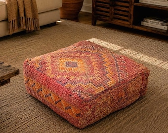 Berber Pouf, Vintage Kilim Ottoman, Bodenkissen, Boho Wollkissen, Handgemachtes marokkanisches Dekor.