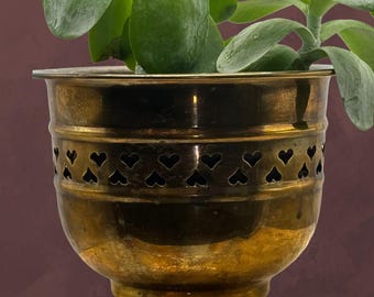 Mid-Century Brass Heart Planter – Hammered Metal Succulent Holder, Hollywood Regency Decor