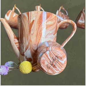 Juego de té vintage de cerámica Emil Cahoy - 7 piezas: tetera y tazas hechas a mano con diseño de remolino marrón - Cerámica de estudio Colome, Dakota del Sur - Decoración de mediados de siglo