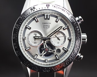 Quartz Movement Tag Heuer Carrera Chronograph In Black Dial With Date Indicator Men's Watch.
