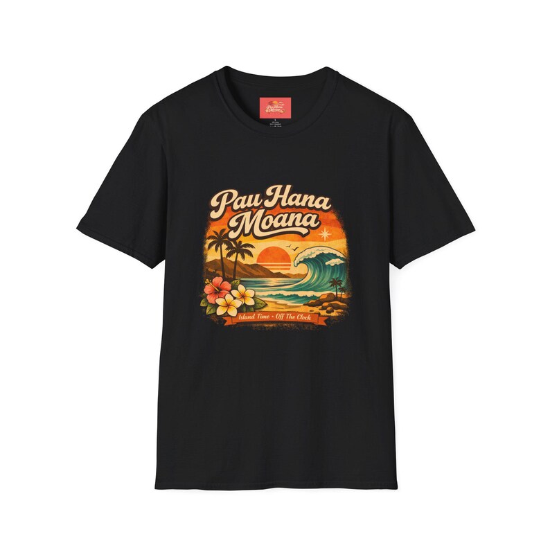 Pau Hana Moana Sonnenuntergang Surfer Szene T-Shirt | Hawaiianische Palmen, Wellen, Plumeria Bild 2