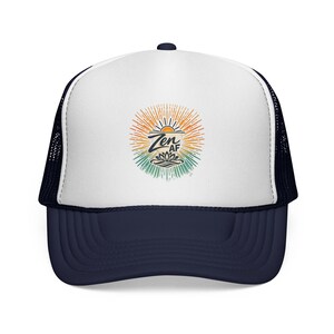 Gorra trucker Zen AF con diseño de rayos de sol / diseño de puesta de sol surfera imagen 7