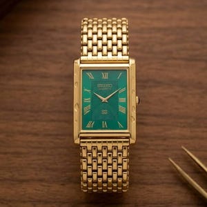 Vintage Seiko Slim Tank Watch for Men & Women Gold Plated Quartz Wristwatch Green Roman Dial Retro Luxury Rectangular Dress Watch