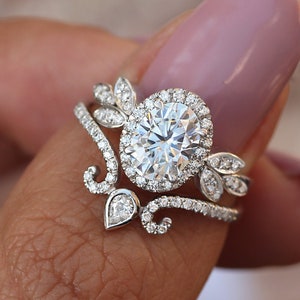 Unique Victorian Moissanite Engagement Ring, 1.5ct Oval Moissanite Diamond Halo Vine Floral Wedding Jewelry Paired with Ariana Wedding Ring