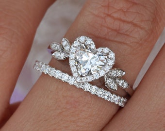 Heart Diamond Ring Heart Shape Diamond White Gold Engagement Ring Women 3 4 Eternity Diamond Band Heart Diamond Halo Two Ring Set Etsy Canada