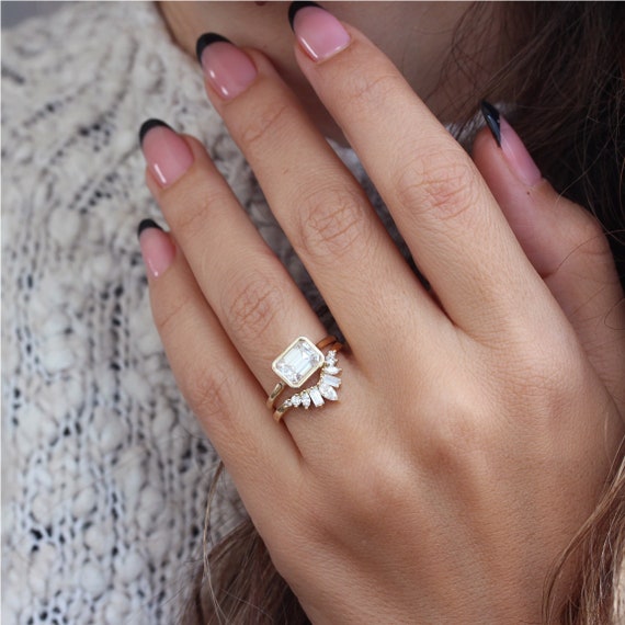 Ally round 2024 moissanite engagement ring