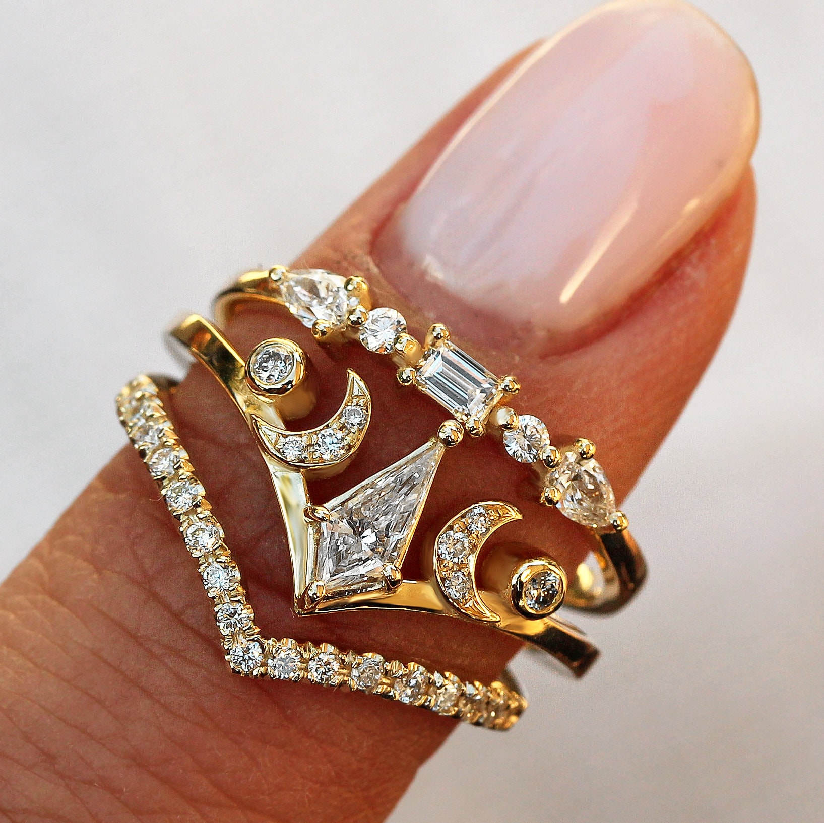 Elegant Unique Diamond Wedding Band for Women Yellow Gold - Etsy Israel Elegant Unique Diamond Wedding Band for Women Yellow Gold - Etsy Israel