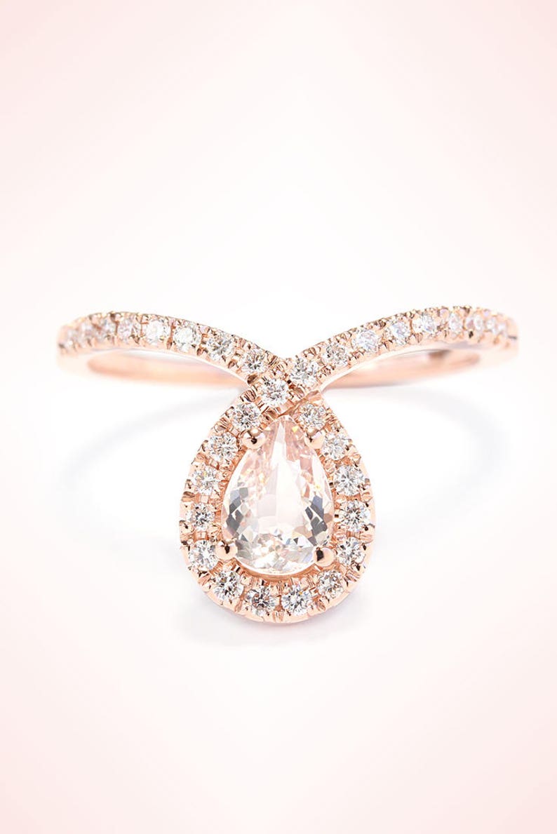 Conjunto de anillos de boda de compromiso de morganita, anillo de compromiso único con halo de morganita y diamantes de pera, piedra preciosa de conjunto de anillos de boda en forma de pera Bliss imagen 6