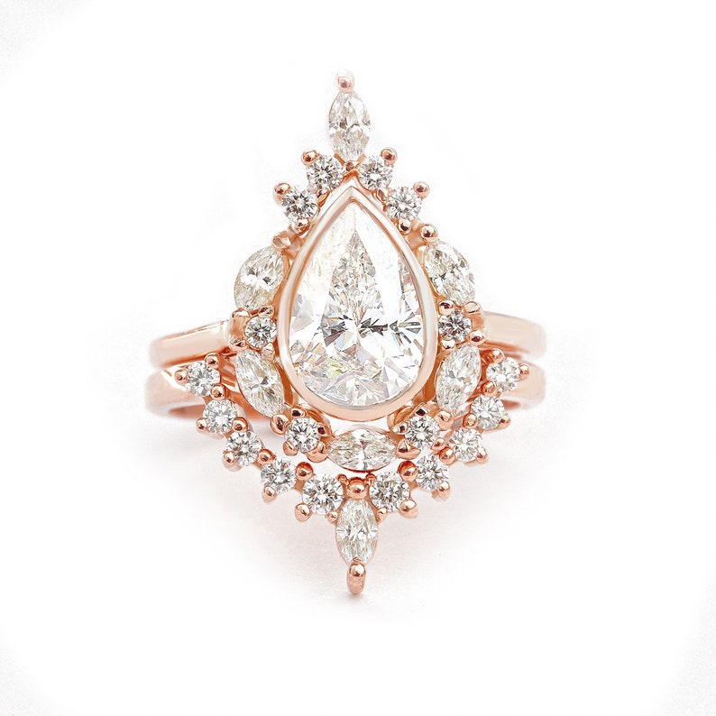 Pear bridal ring set Clearance