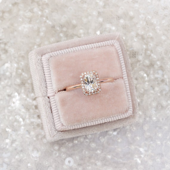 Emerald Cut Engagement Rings | Tiffany & Co.