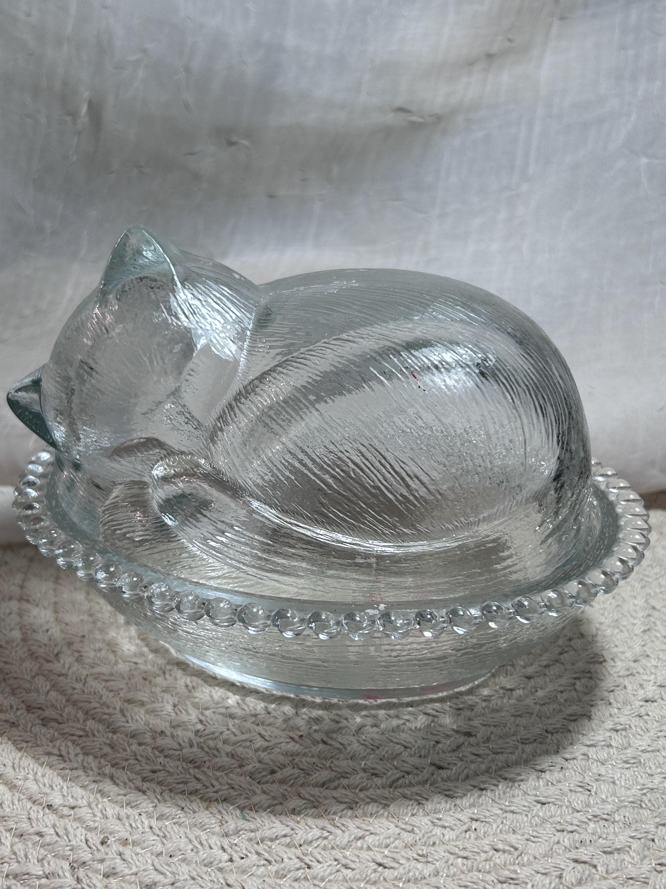 Indiana Glass Cat on Nest - Etsy Canada