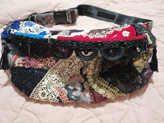 Handmade patchwork fanny pack - image 1