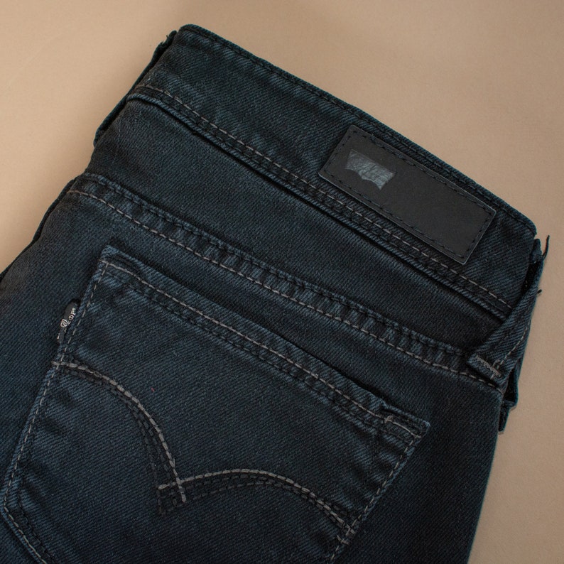 levis 25 demi curve