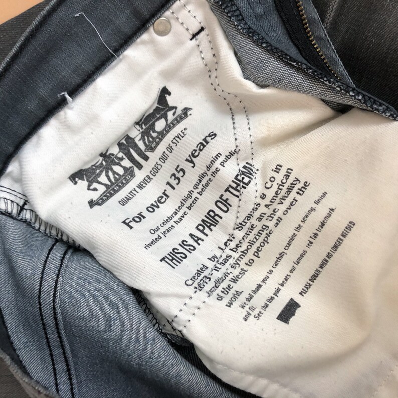grey levi 511