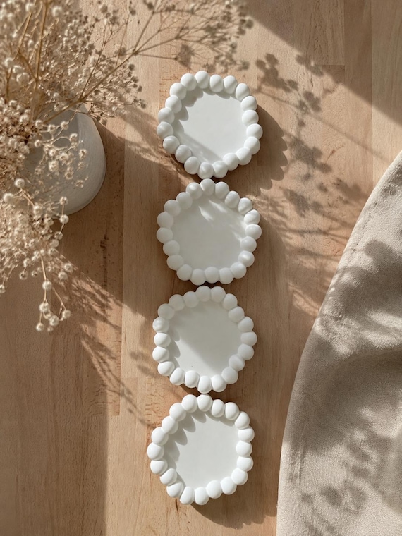 Bubble coasters, individually or in sets, hand-poured, modern table decoration