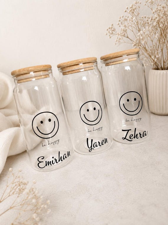 Personalized drinking glass with name, glass with wooden lid and glass straw, smiley glass, gift idea